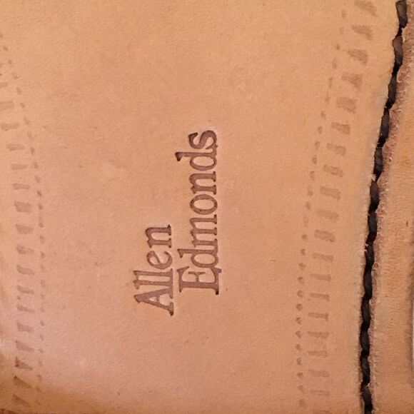 Allen Edmonds Men’s Red Leather Jingle Bell Moc Wingtip Oxfords Dress Shoes 9.5 - Picture 10 of 13